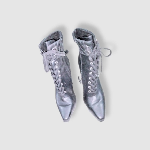 J.Lo Stilettos - Picture 2 of 5